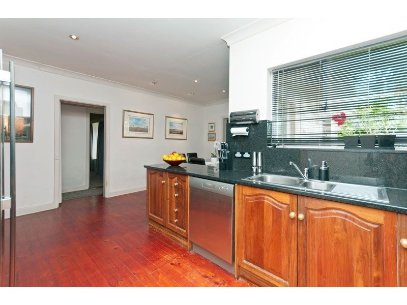 77 Angas Ave, Vale Park SA 5081