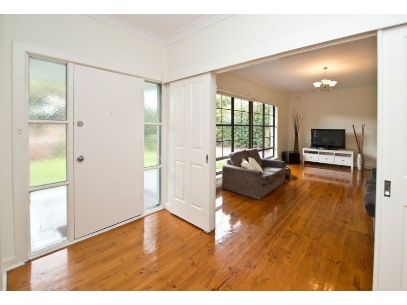 11 Harris Road, Vale Park SA 5081