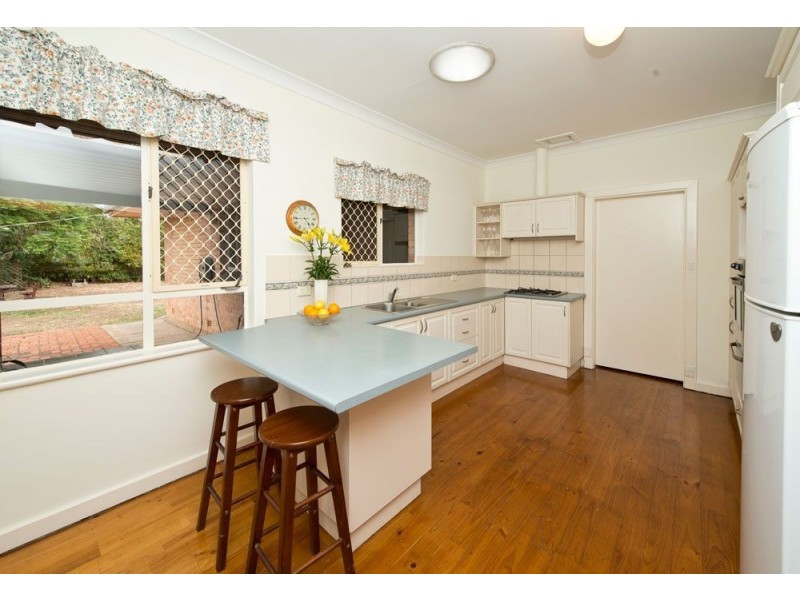11 Harris Road, Vale Park SA 5081