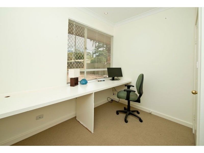 11 Harris Road, Vale Park SA 5081