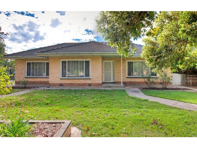 8 Harris Road, Vale Park SA 5081