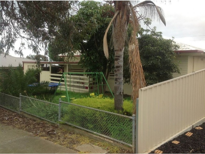 20 Melrose Avenue, Clearview SA 5085