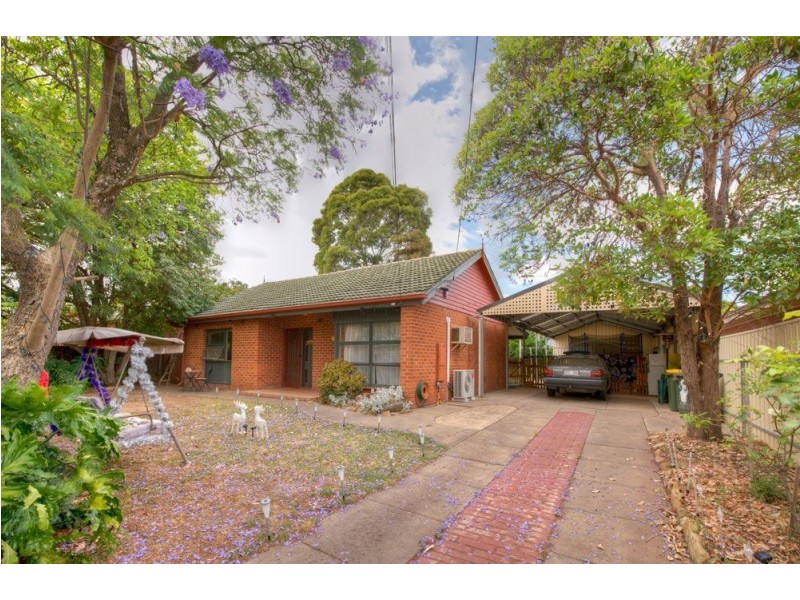 8 Stuart Street, Dernancourt SA 5075