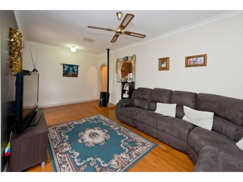 8 Stuart Street, Dernancourt SA 5075