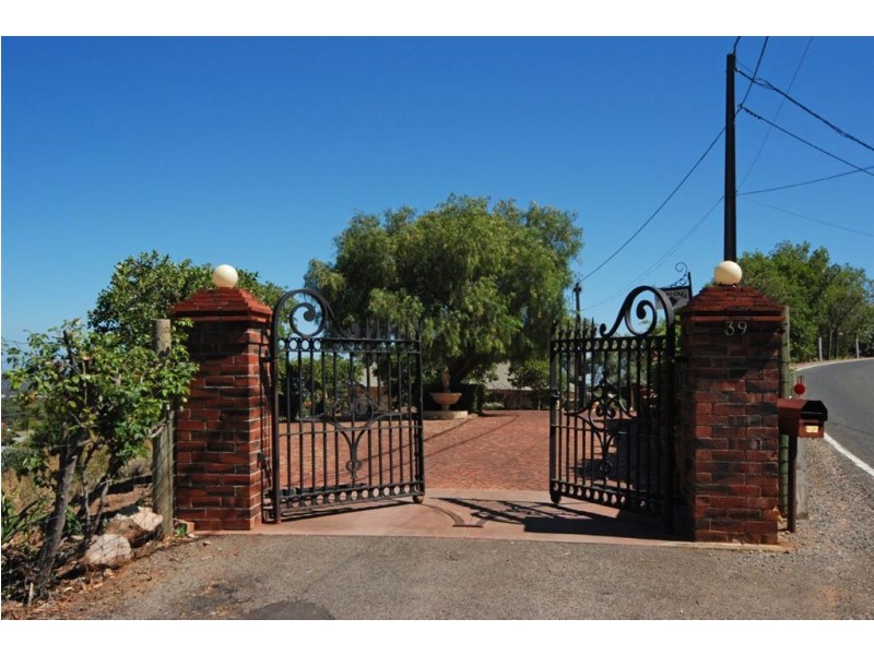 39 Norton Summit Road, Woodforde SA 5072