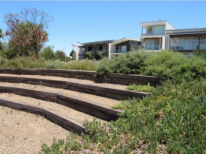 6 Yao Cove, Port Adelaide SA 5015