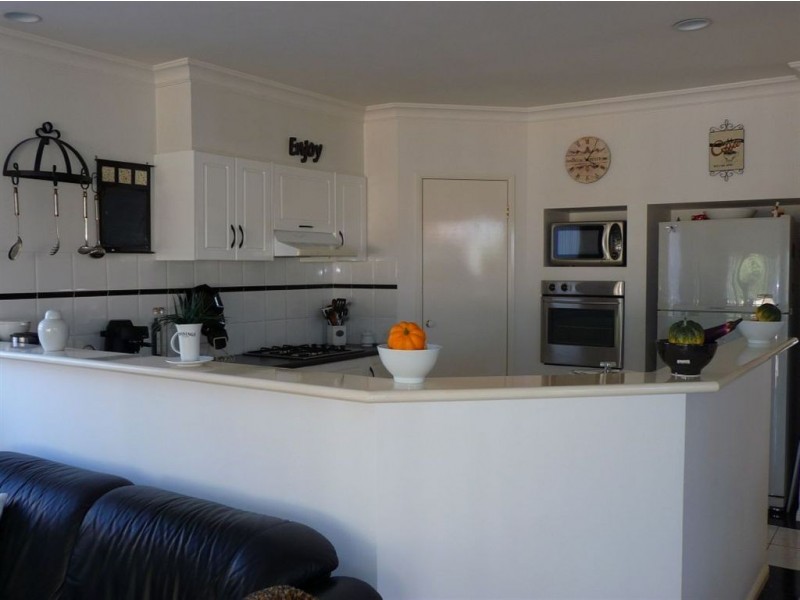 35 Burdekin Avenue, Hillcrest SA 5086