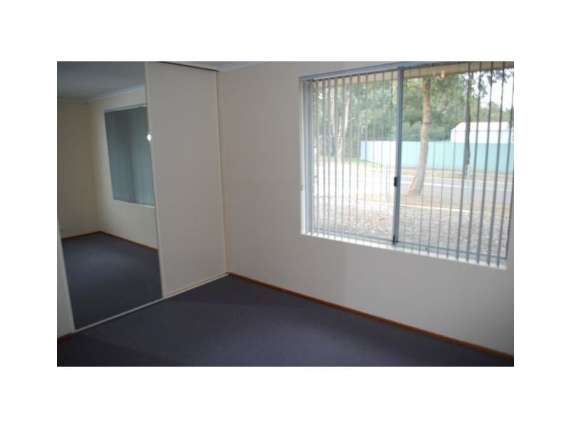 1 Barton Crescent, Burton SA 5110