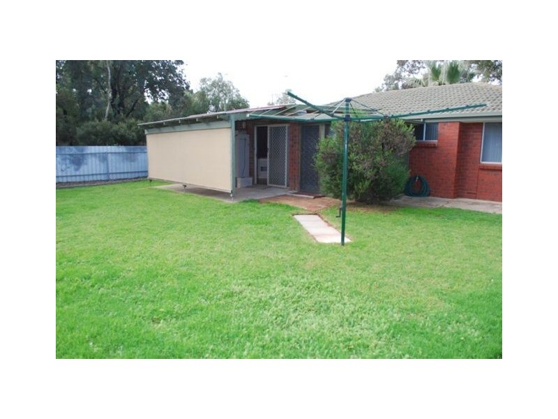 1 Barton Crescent, Burton SA 5110