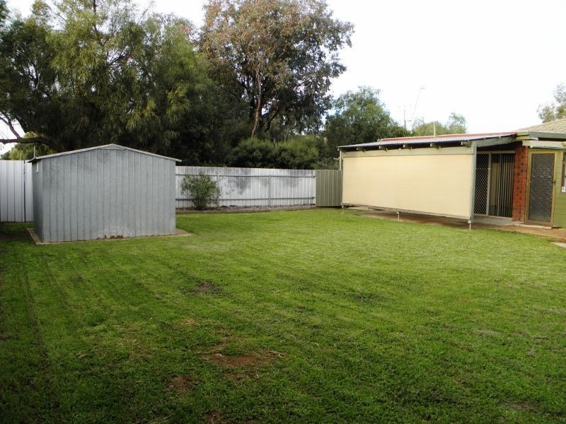 1 Barton Crescent, Burton SA 5110