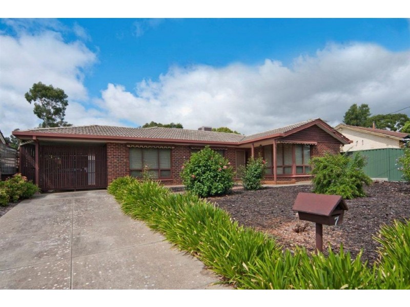7 Wedge Street, Fairview Park SA 5126