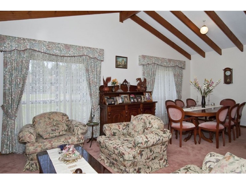 24 Baraga Grove, Modbury Heights SA 5092