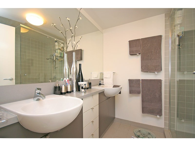 11/53 Commercial Road, Newstead QLD 4006