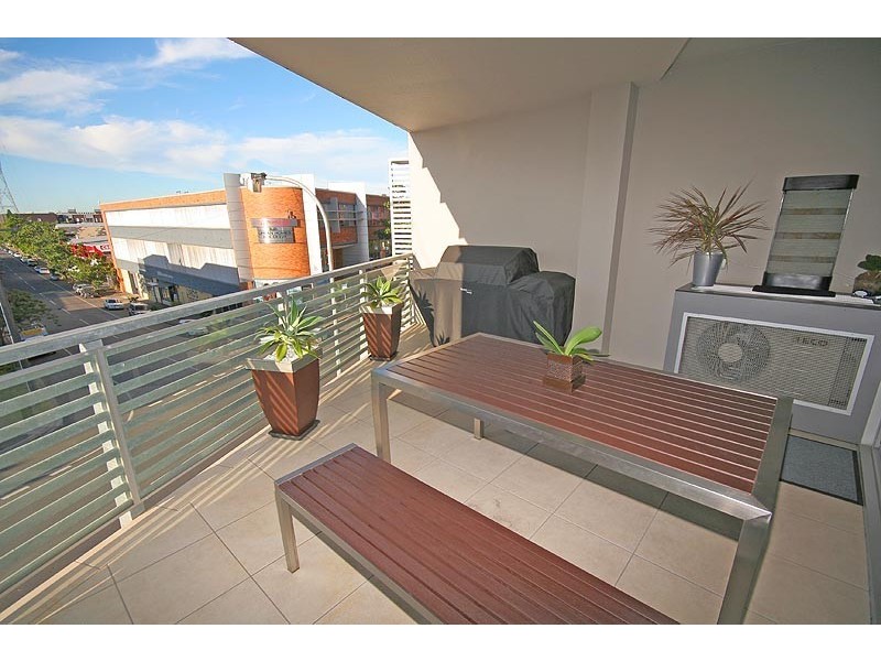 11/53 Commercial Road, Newstead QLD 4006