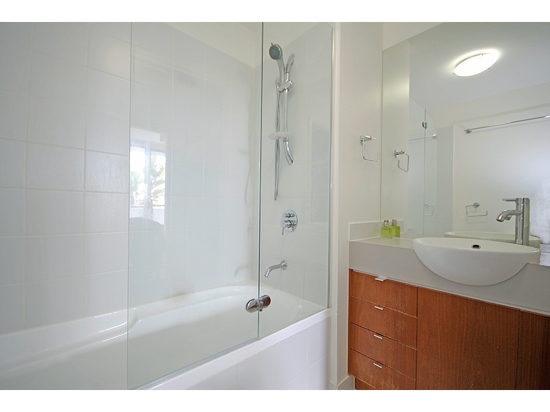 4/45 Doggett Street, Newstead QLD 4006