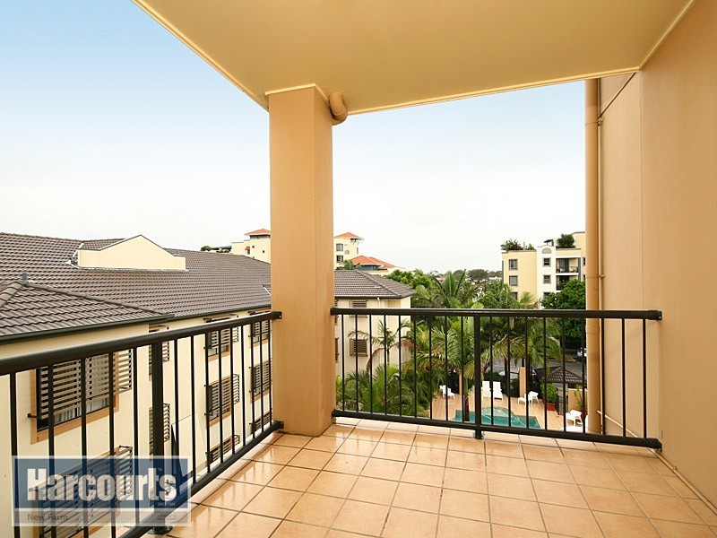 57/52 Newstead Terrace, Newstead QLD 4006