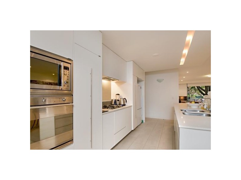 4121/30 Hollins, New Farm QLD 4005