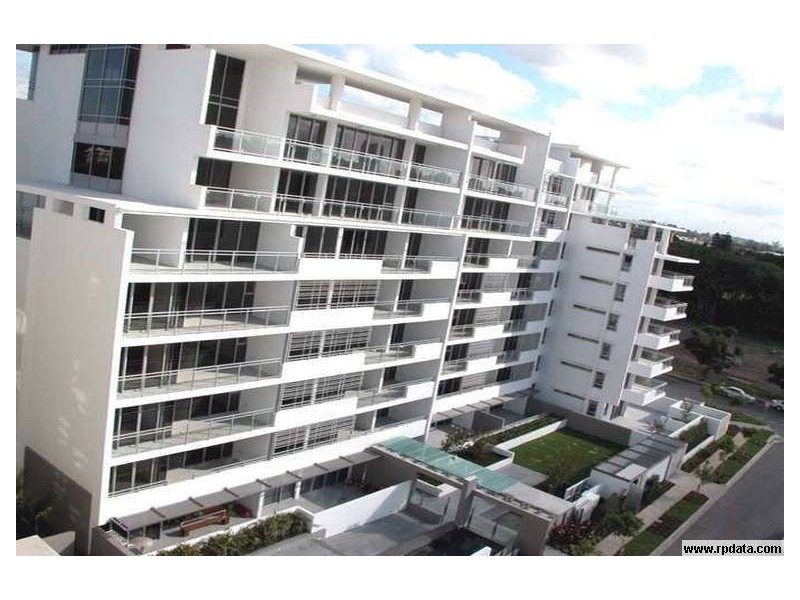 4121/30 Hollins, New Farm QLD 4005