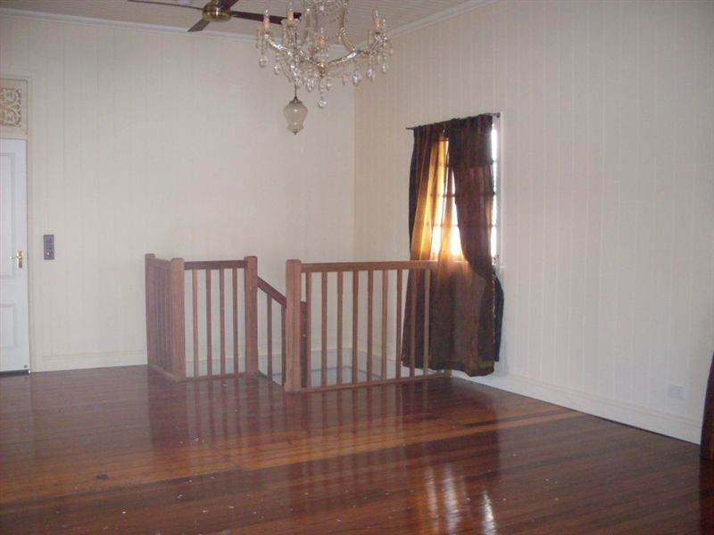 8 Teneriffe Drive, Newstead QLD 4006