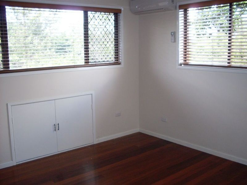 4 Glencloy St, Ferny Grove QLD 4055