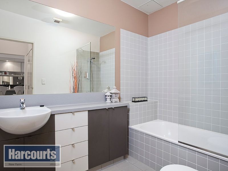 33/53 Commercial Road, Teneriffe QLD 4005