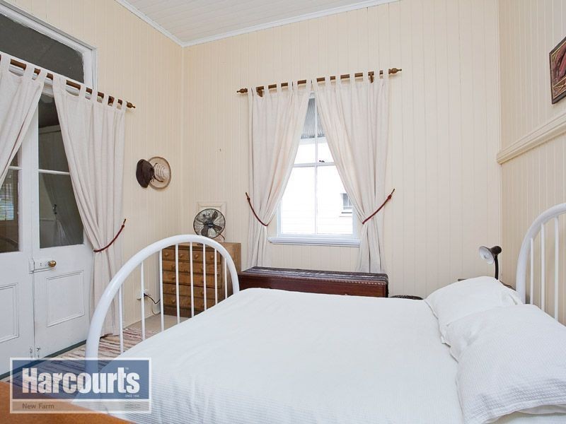 27 Bonython Street, Windsor QLD 4030