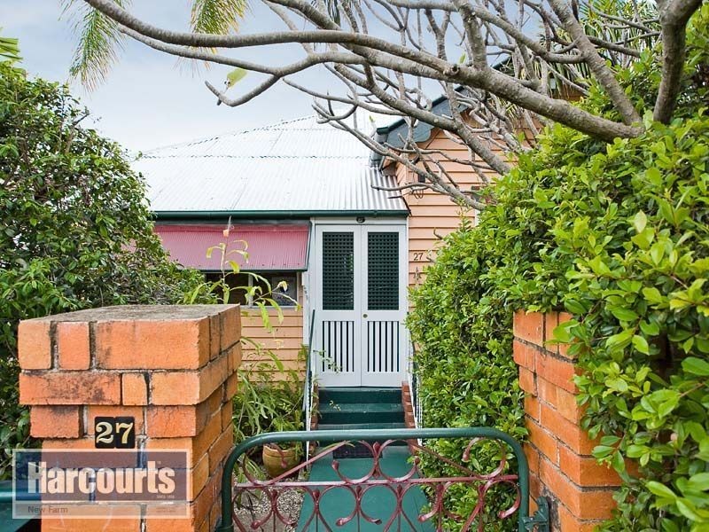 27 Bonython Street, Windsor QLD 4030