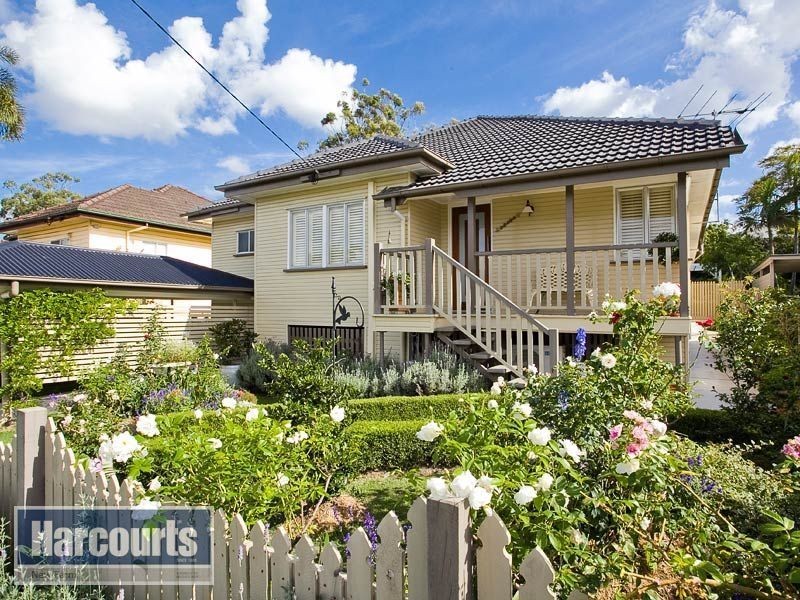 8 East Street, Kedron QLD 4031