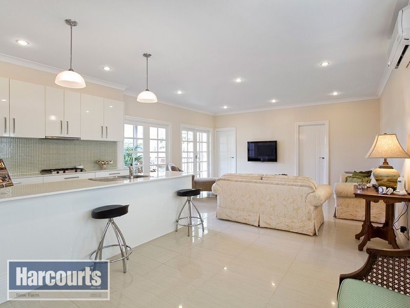 8 East Street, Kedron QLD 4031