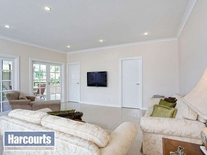 8 East Street, Kedron QLD 4031