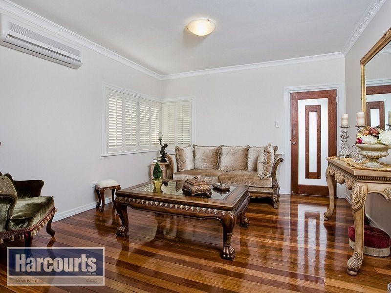 8 East Street, Kedron QLD 4031