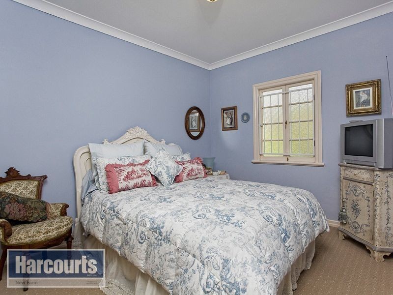 8 East Street, Kedron QLD 4031