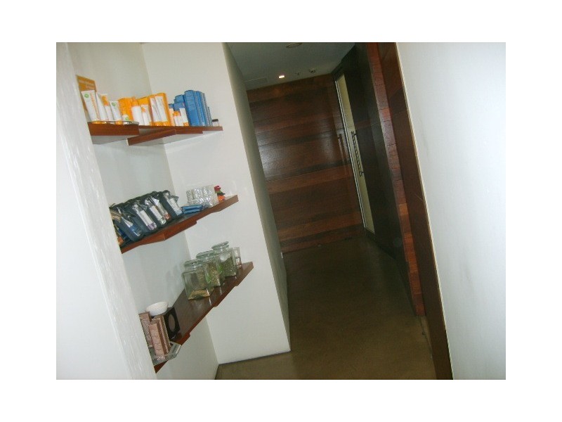 36 Vernon Tce, Teneriffe QLD 4005