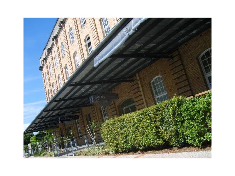 36 Vernon Tce, Teneriffe QLD 4005