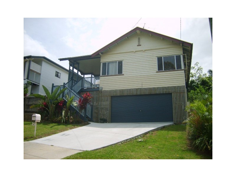 22 Uranus Ave, Seven Hills QLD 4170