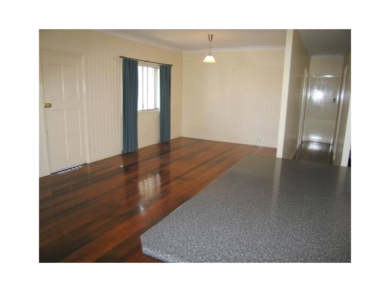 22 Uranus Ave, Seven Hills QLD 4170