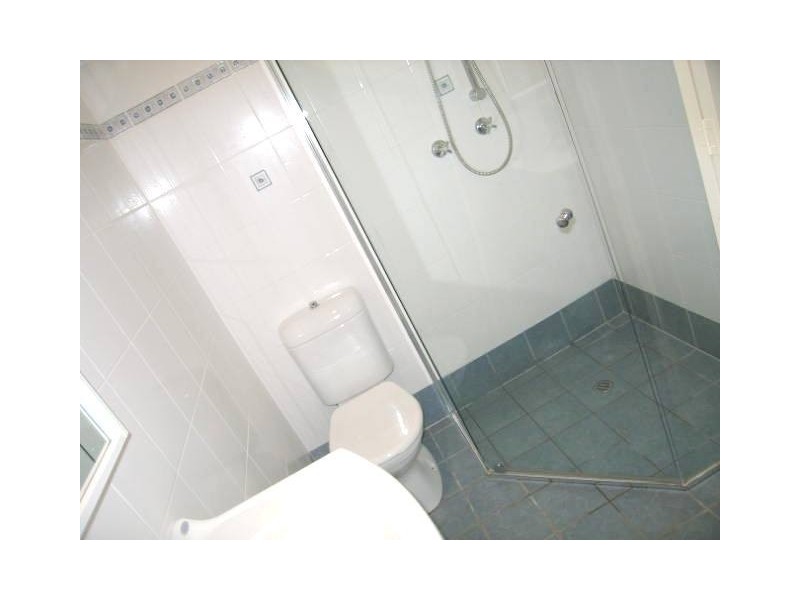 22 Uranus Ave, Seven Hills QLD 4170