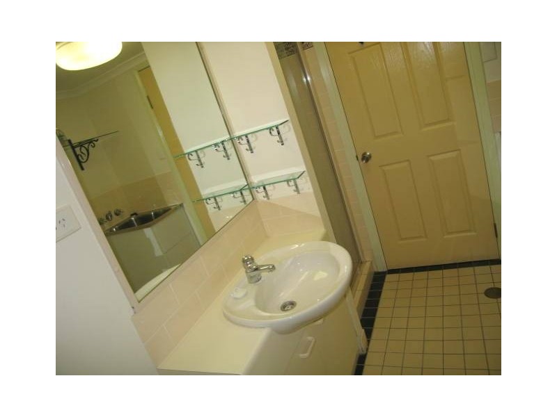 2/19 Annie Street, New Farm QLD 4005