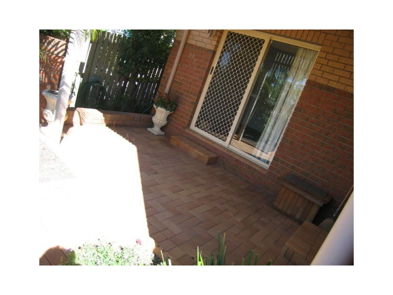 2/19 Annie Street, New Farm QLD 4005