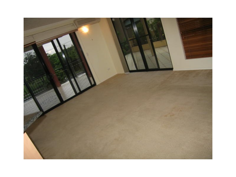 2/124 Sydney Street, New Farm QLD 4005