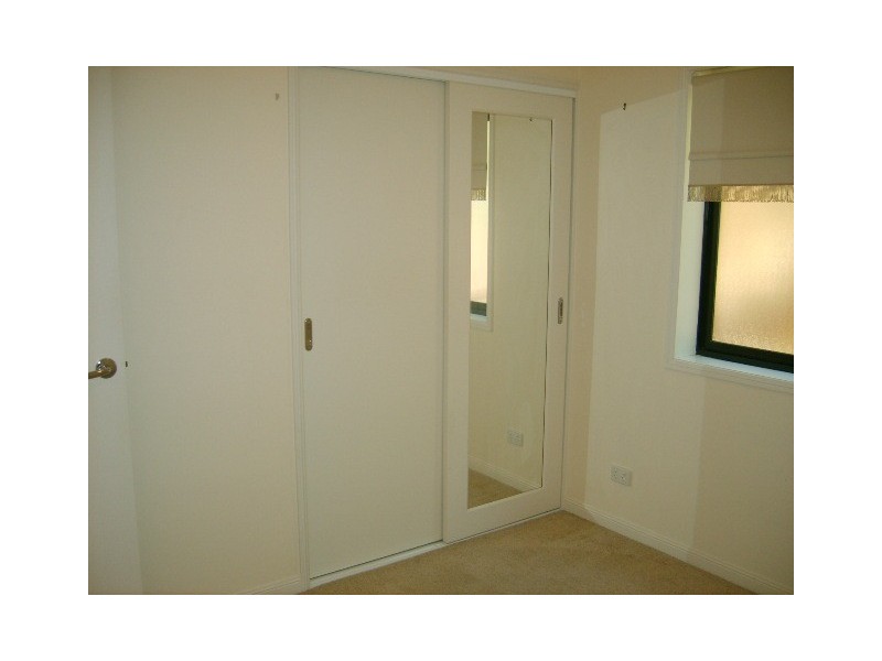 2/14 Macquarie Street, Newstead QLD 4006