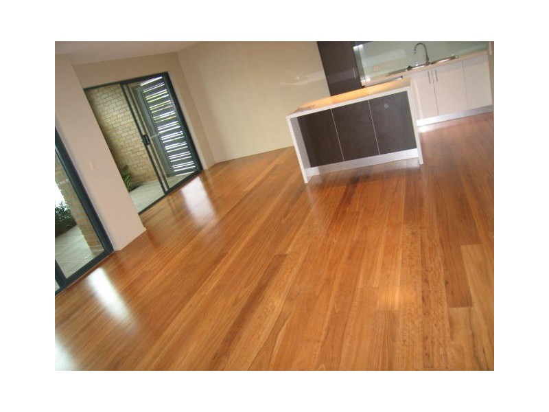 1/110 Commercial Road, Teneriffe QLD 4005