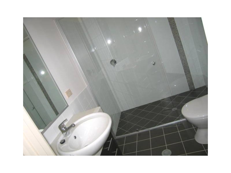 1/110 Commercial Road, Teneriffe QLD 4005