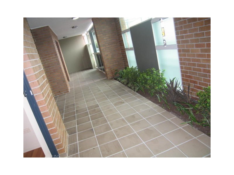 1/110 Commercial Road, Teneriffe QLD 4005