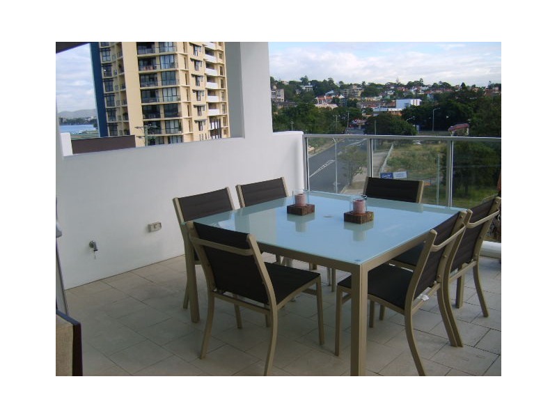 120/35 Harbour Road, Hamilton QLD 4007