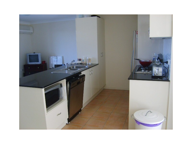 16/120 Commercial Road, Newstead QLD 4006