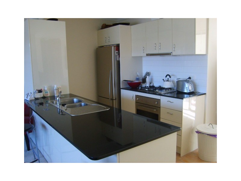 16/120 Commercial Road, Newstead QLD 4006