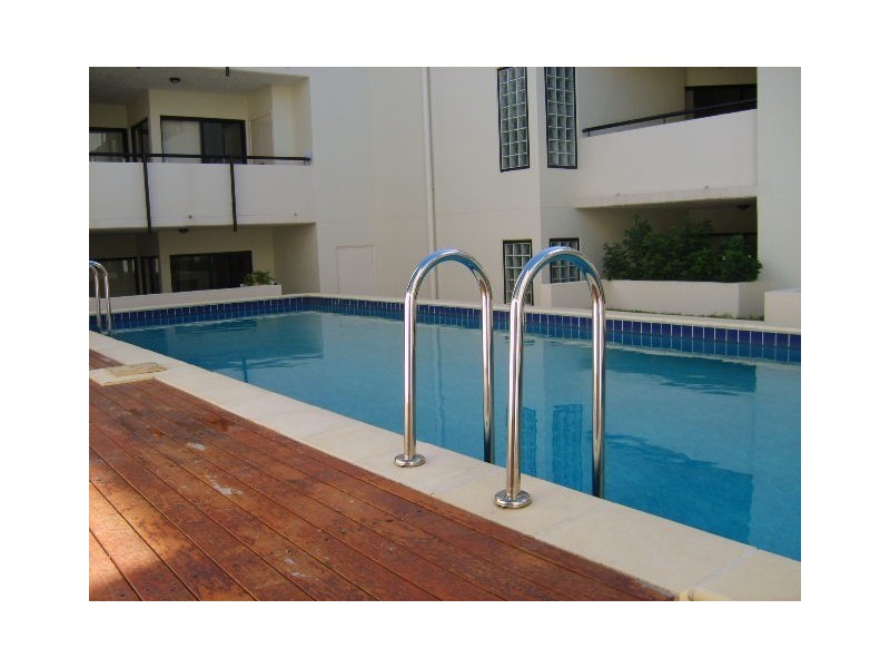 16/120 Commercial Road, Newstead QLD 4006