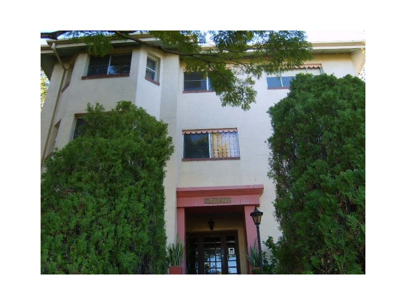 2/15 Roche Ave, Bowen Hills QLD 4006