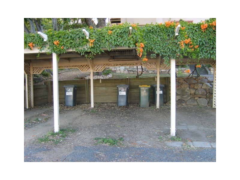 2/15 Roche Ave, Bowen Hills QLD 4006